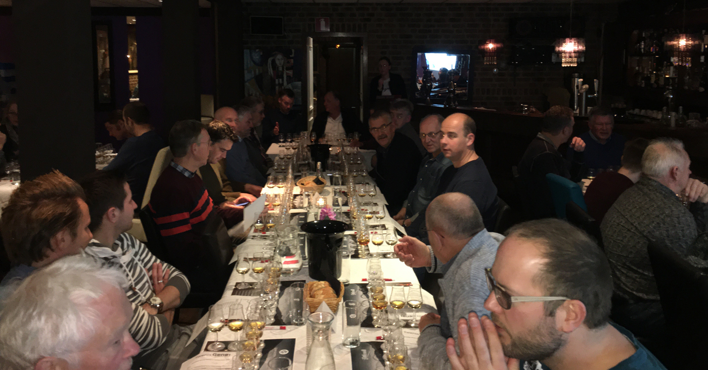 Whiskyliefhebbers Haaksbergen maken kennis met Loch Lomond Whiskies