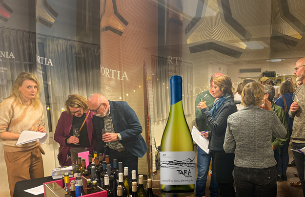 Bezoekers najaarsproeverij Slijterij Adegeest genieten van Bodegas Portia en ‘woestijnwijn’