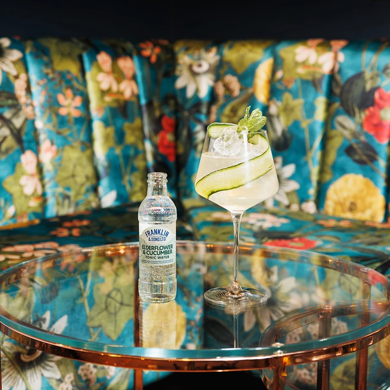 Pravda Floral Fizz